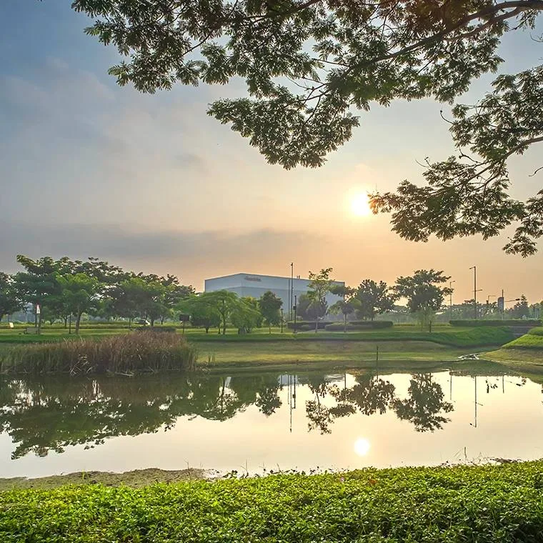 Danau Kawasan Summarecon Bandung